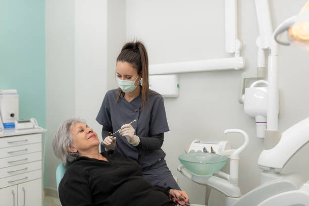 Best Weekend Emergency Dentist in Laguna Park, TX